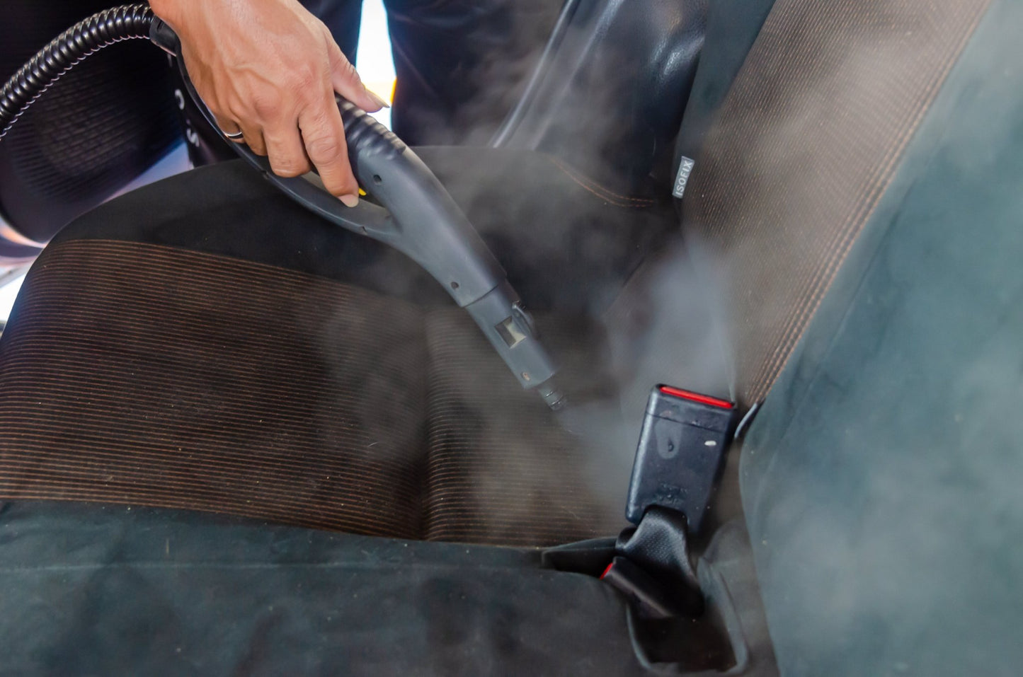 Intermediate Interior Package (2 - 3 Hours) - Mr. Mobile Car Clean